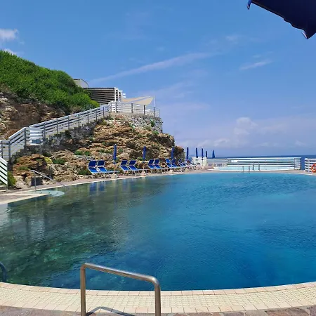 Semesterbostad La Terrazza - Goelba