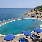 펜션 La Terrazza - Goelba Capo D'arco